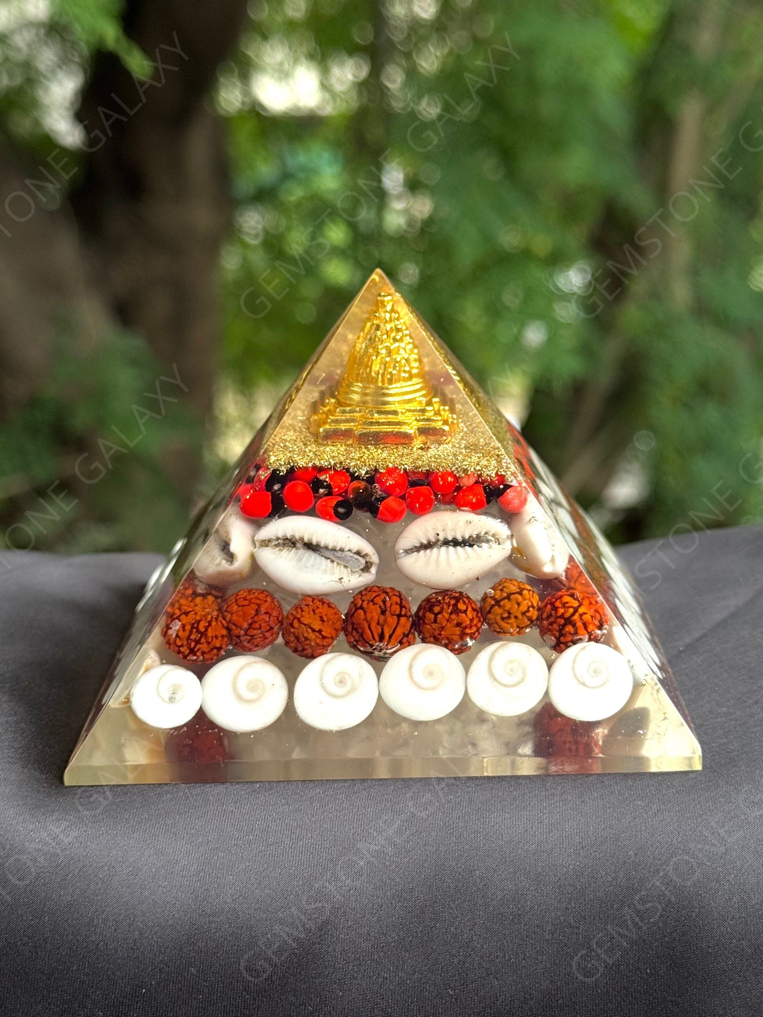 Laxmi Pyramid - Shree Yantra Gomti Chakra