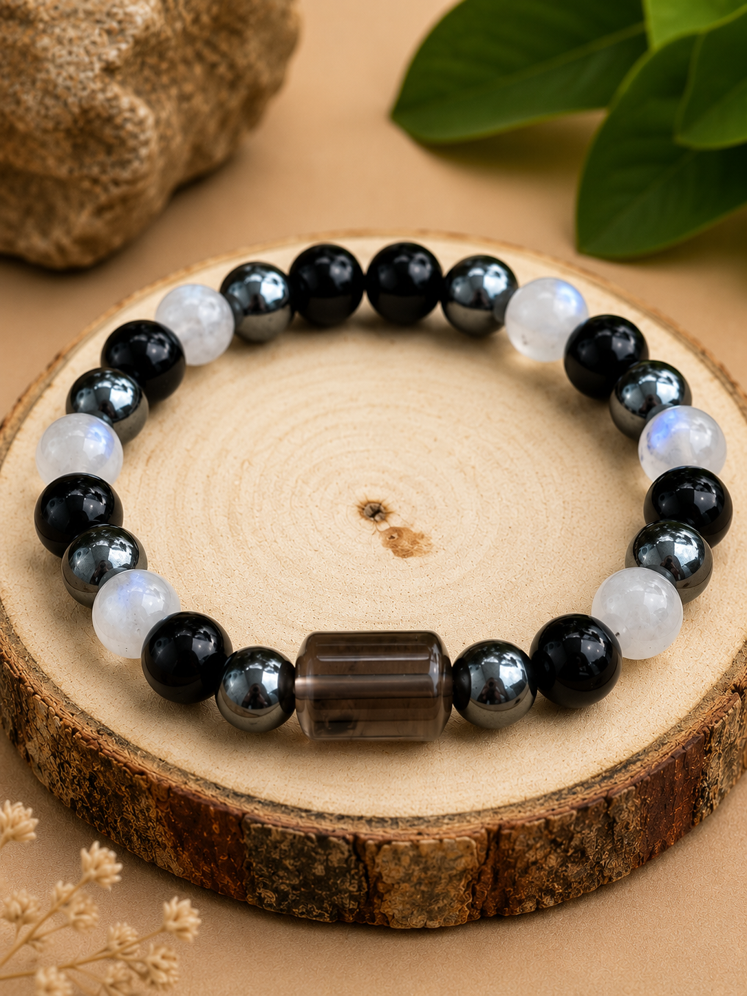Mulank 4 – Rahu Protection Bracelet (For birth dates 4, 13, 22, 31)