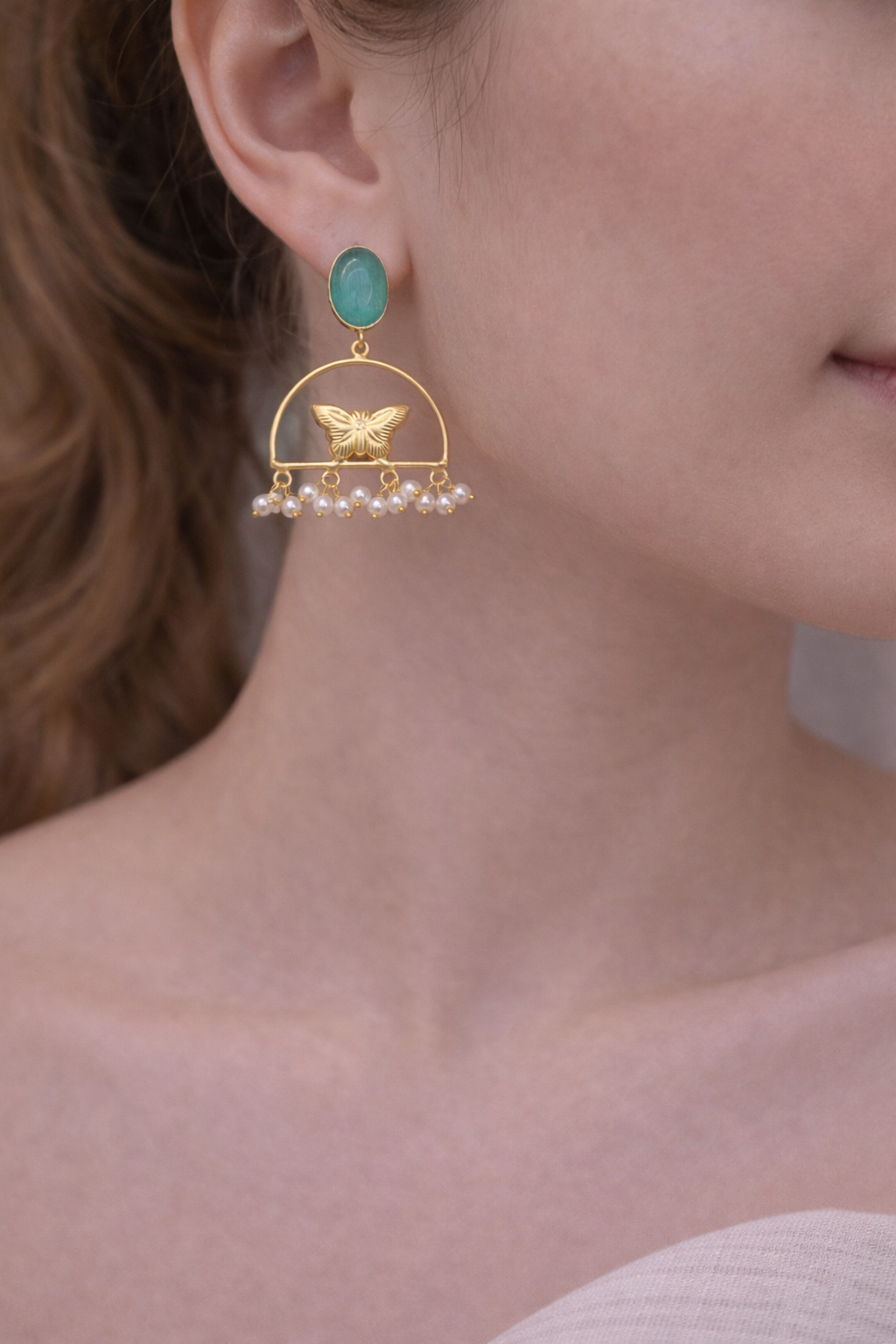 Aurora Green Butterfly Pearl Earrings