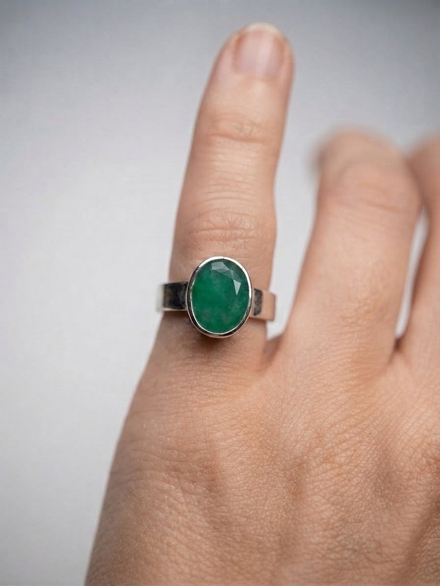 Emerald Adjustable Ring