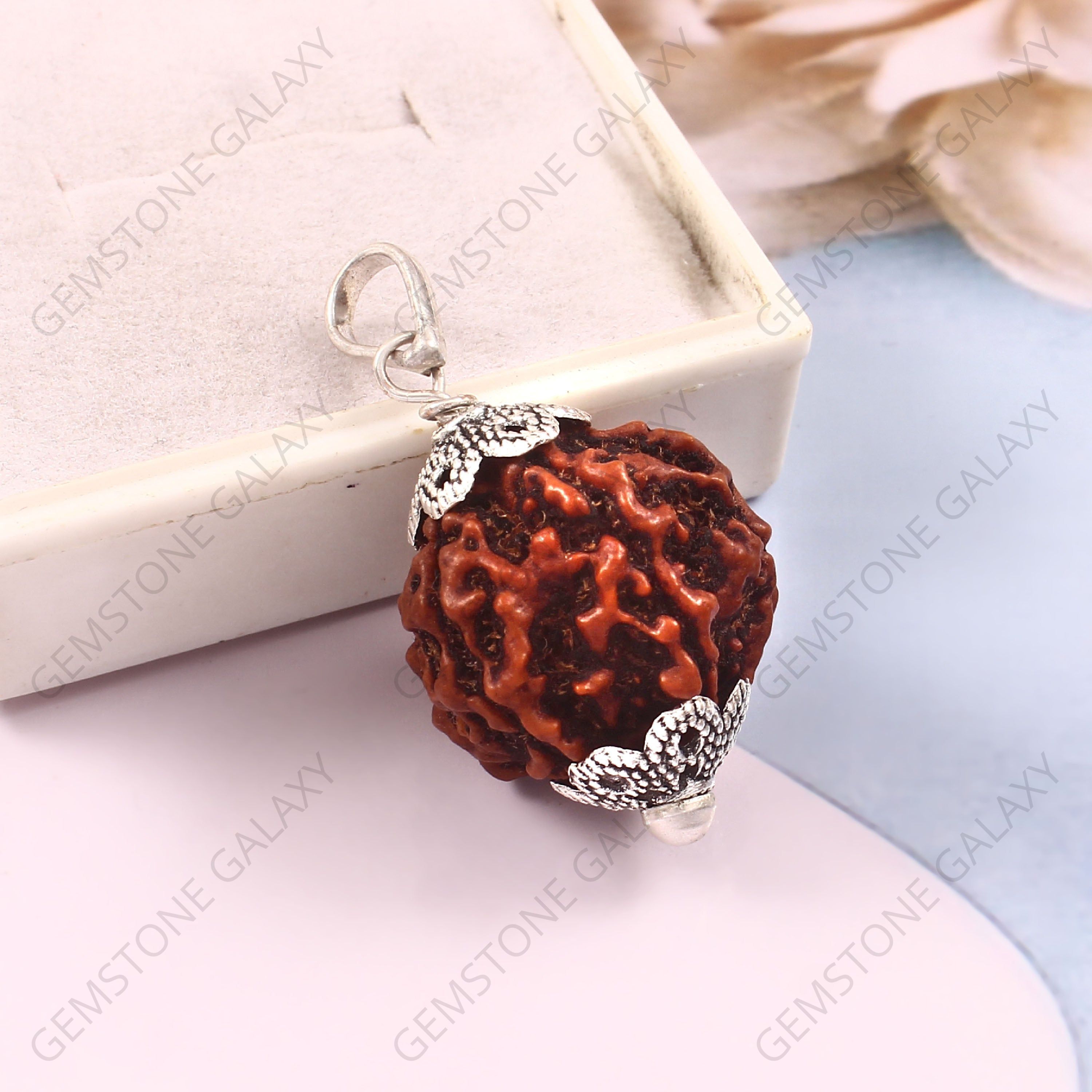 5 Mukhi Rudraksha Pendant