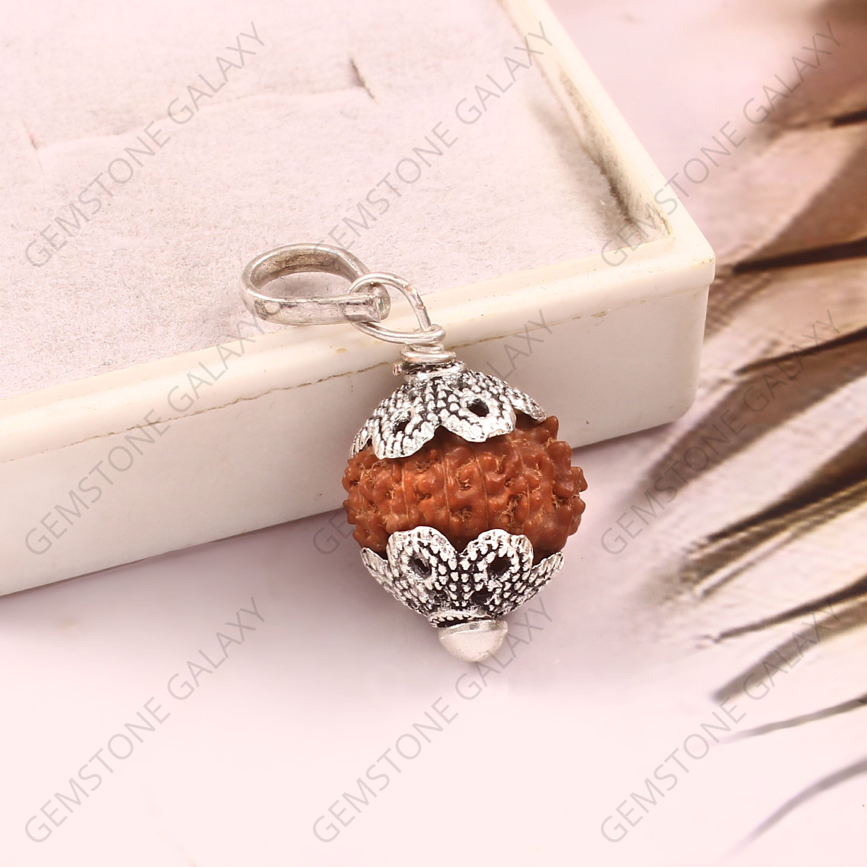 10 Mukhi Rudraksha Pendant