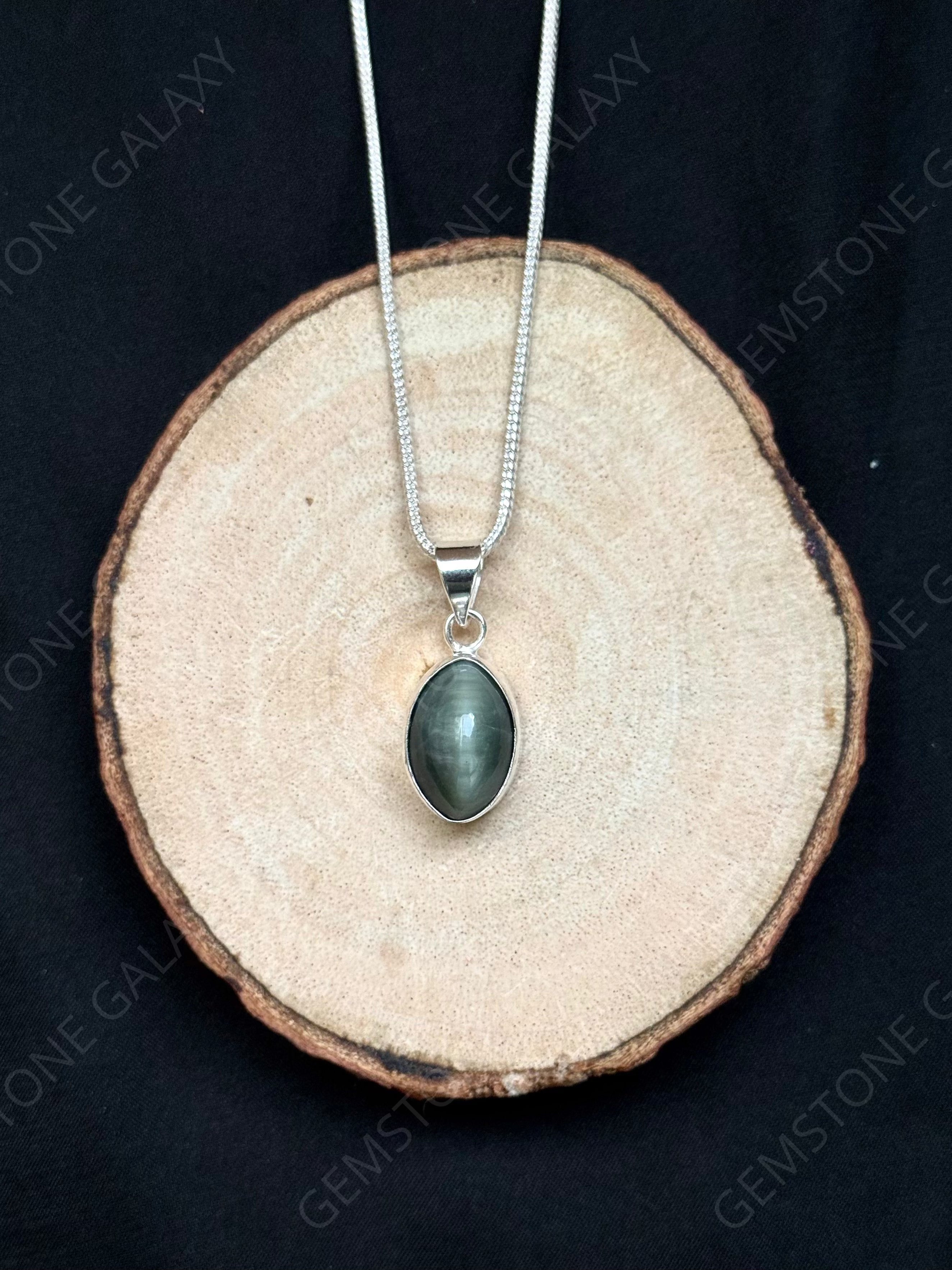 Cat’s Eye (Lehsunia) Pendant