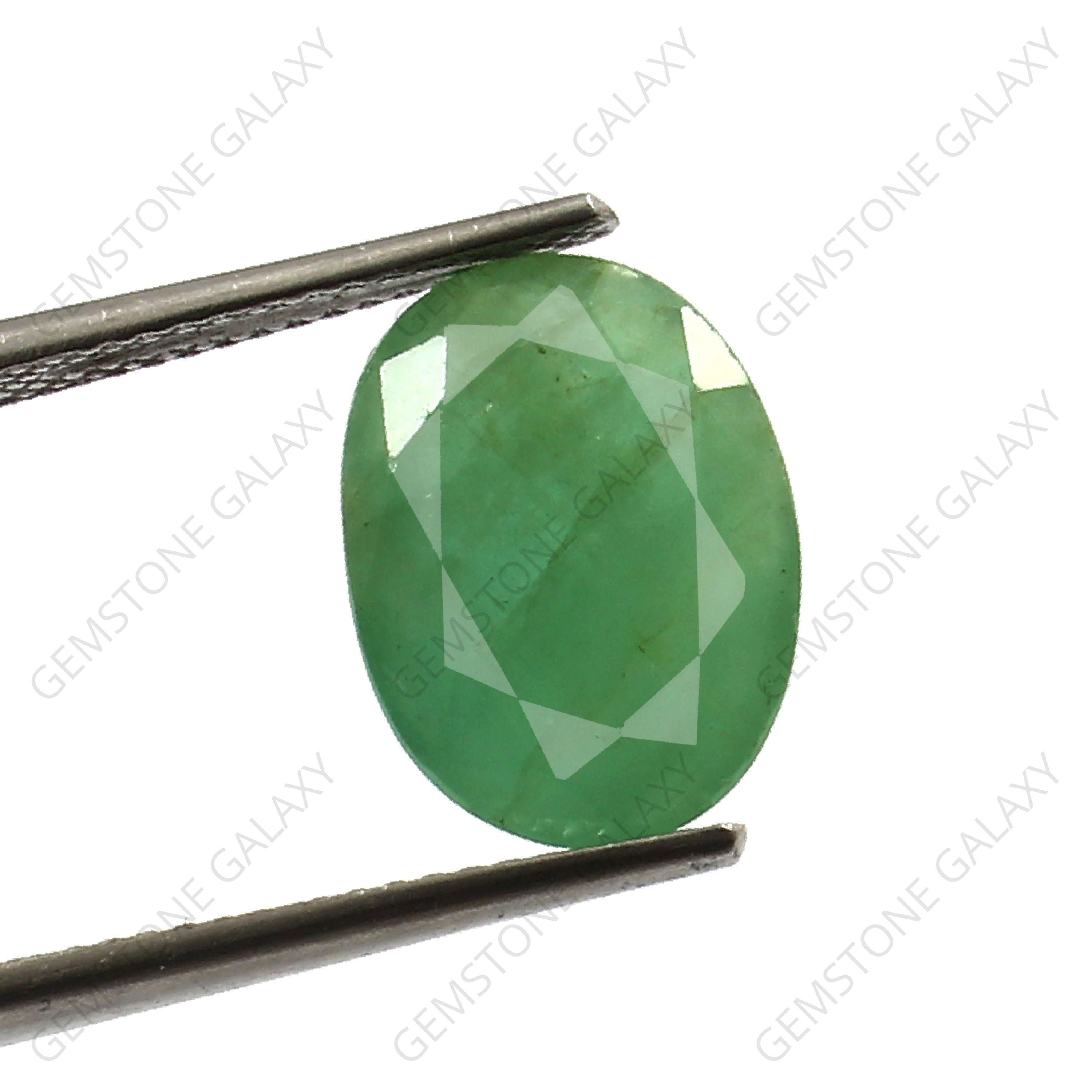 Emerald (Panna) (5 Carat, 5.48 Ratti)