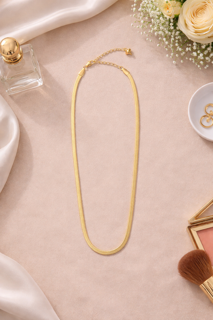 Luna Sleek Snake Chain Necklace